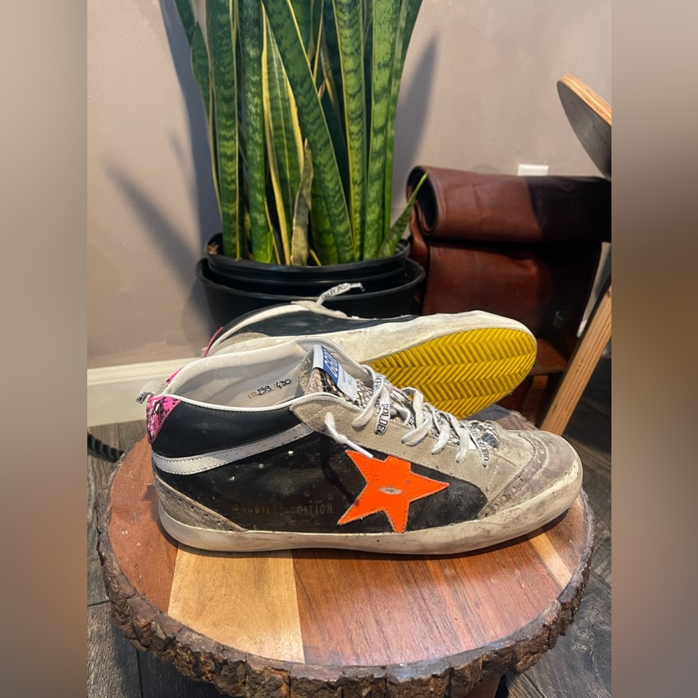 LTD Golden Goose “MIDSTAR” Sneakers. - Picture 2 of 2